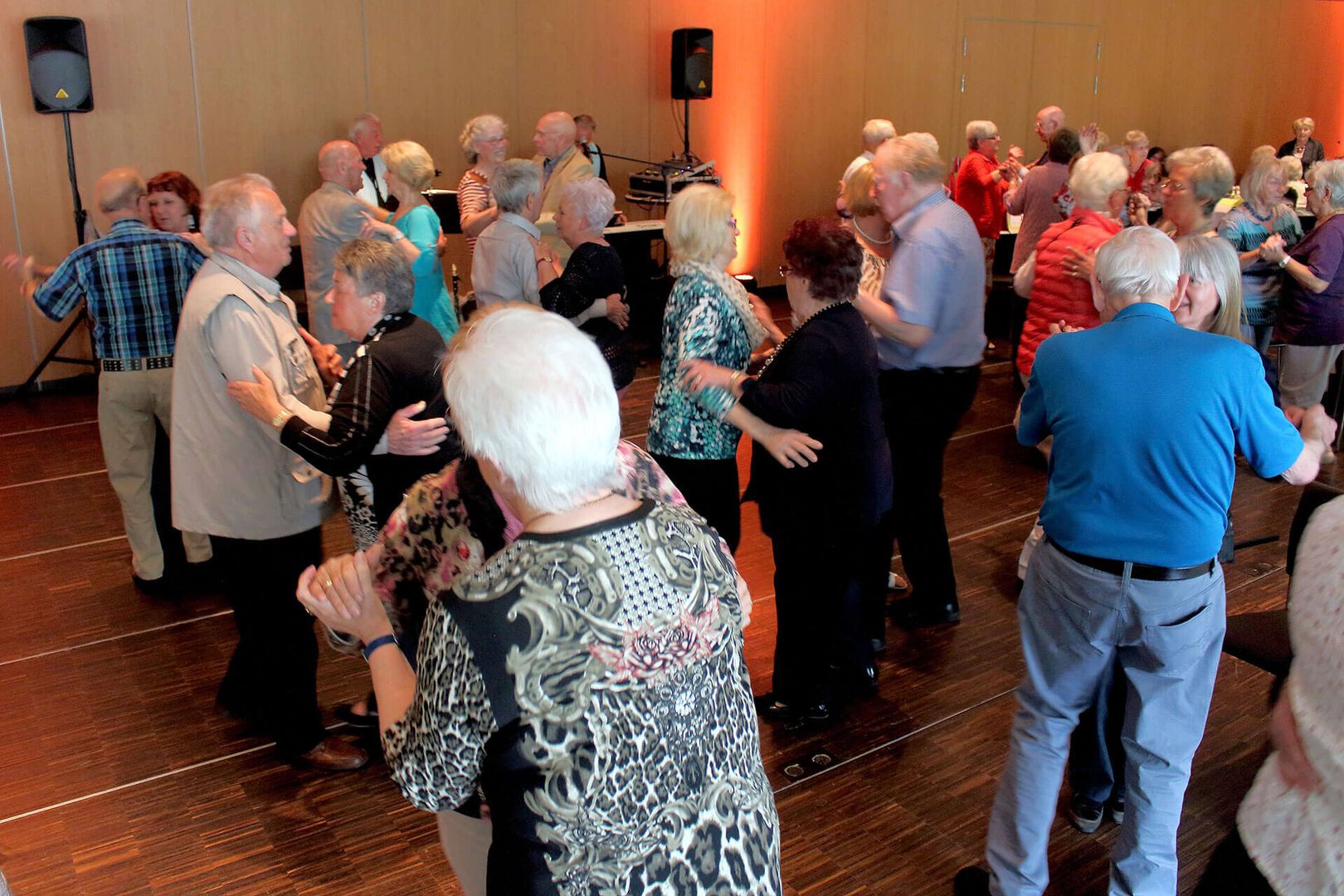 Seniorentanzcafe-klein