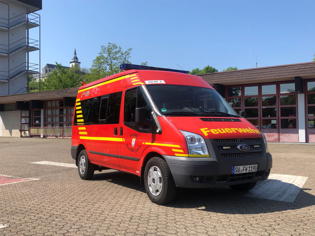 Mannschaftstransportfahrzeug der Jugendfeuerwehr