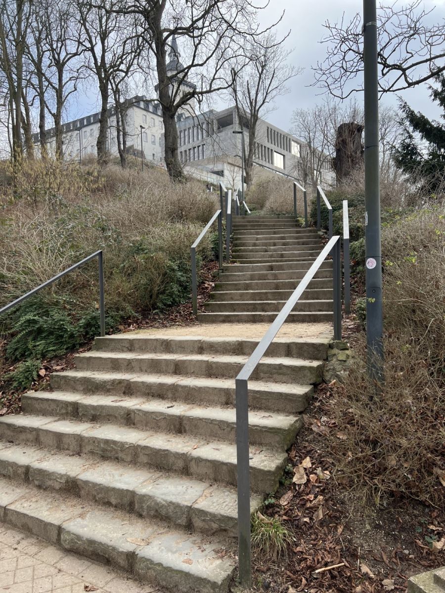 Stele 02 - Bild 04 Bild