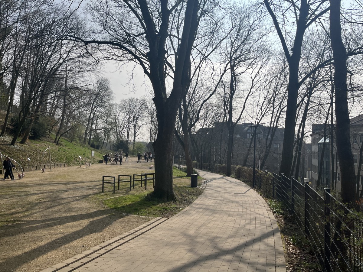 Stele 06 - Bild 03 Bild