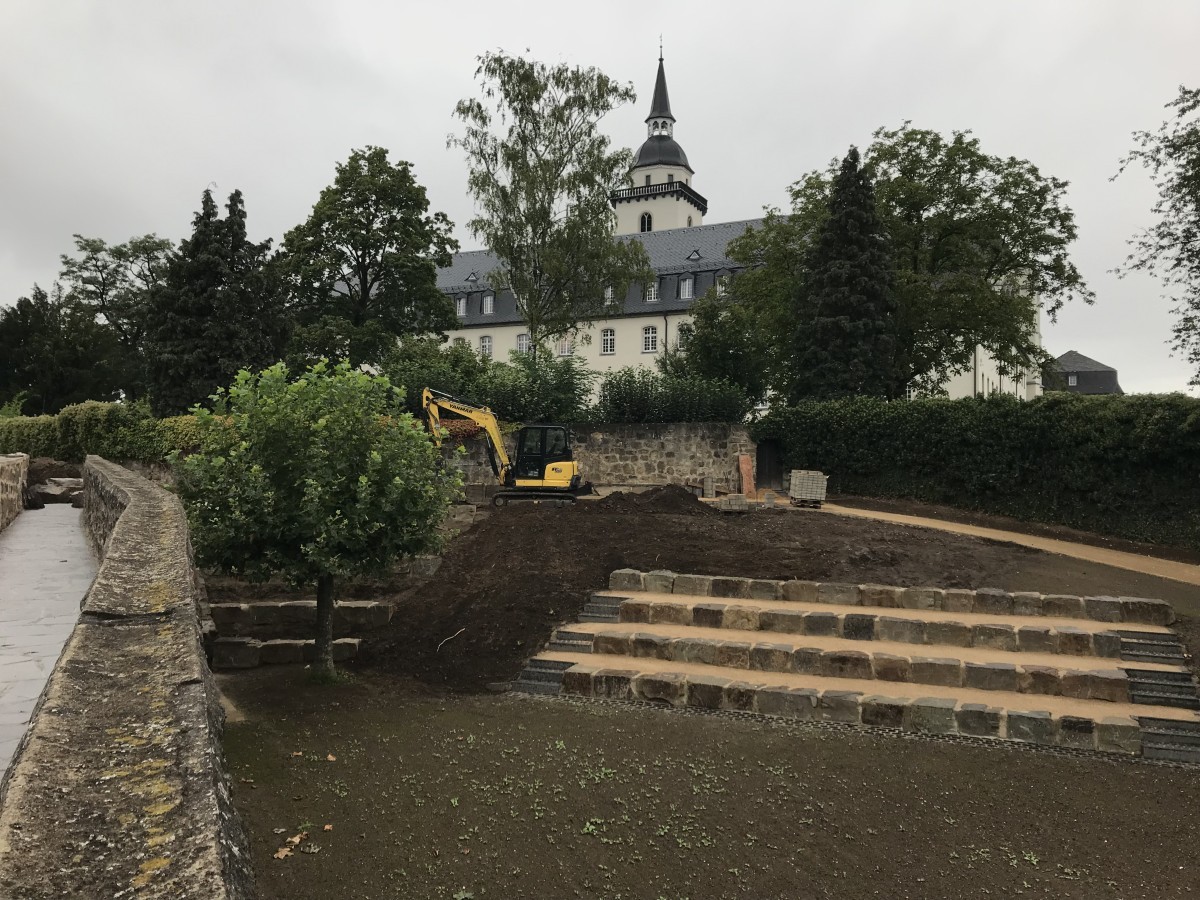 Stele 09 - Bild 02 Bild