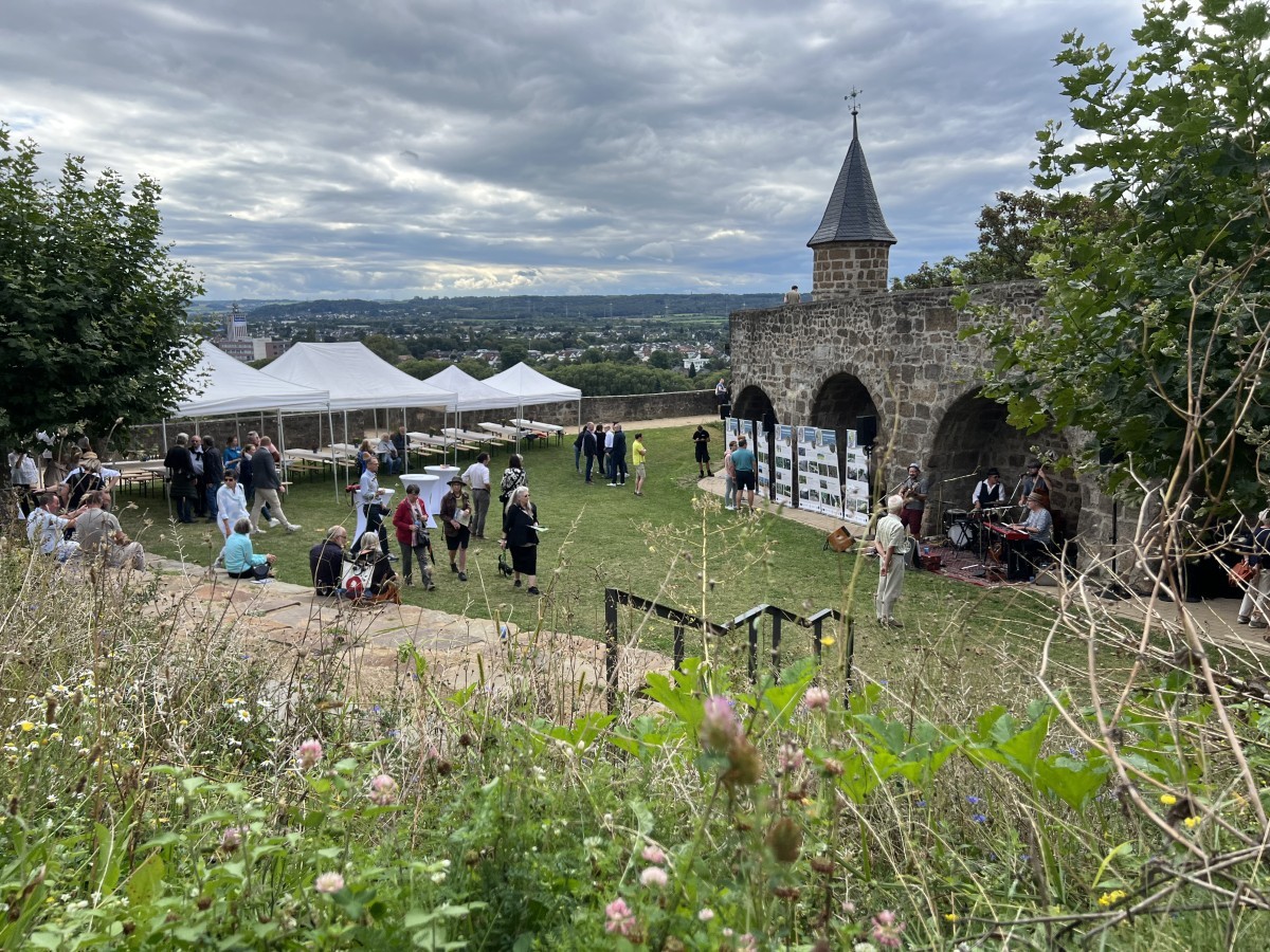 Stele 09 - Bild 06 Bild