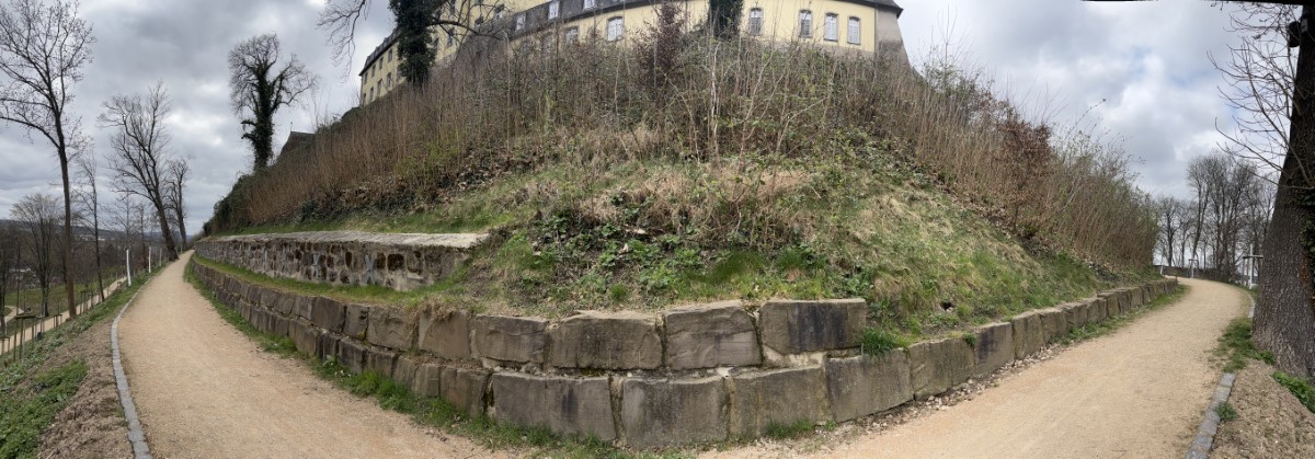 Stele 13 - Bild 02 Bild