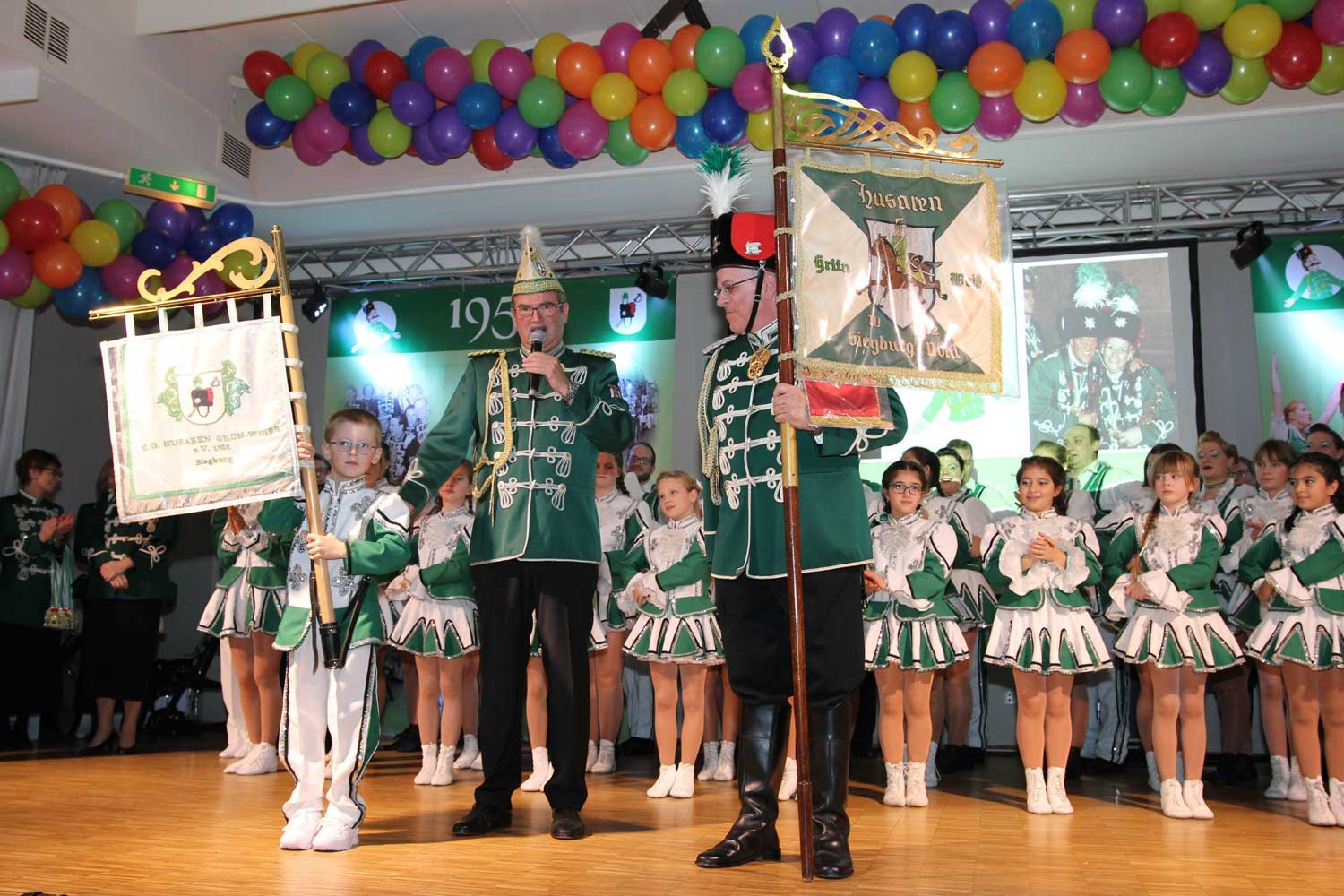 KG Husaren Grün-Weiss e.V. Siegburg KG Husaren Grün-Weiss e.V. Siegburg