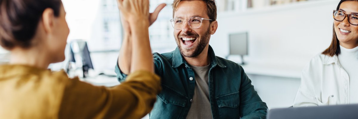 Header - Unternehmensservice