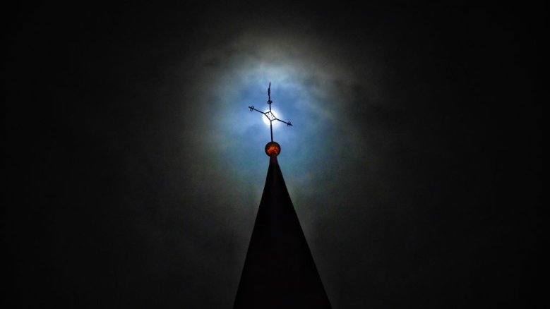 Mond Mond