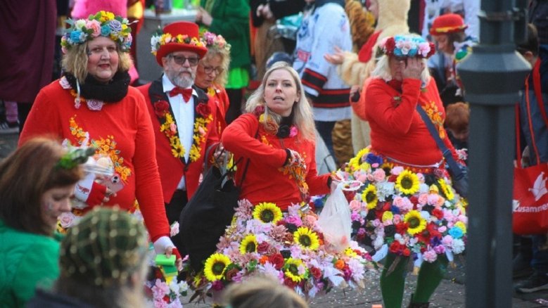 Rosenmontagszug Schmiedel