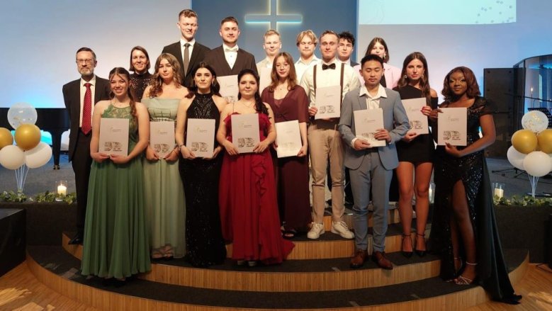 Abiturfeier Freie Christliche Gesamtschule Abiturfeier Freie Christliche Gesamtschule