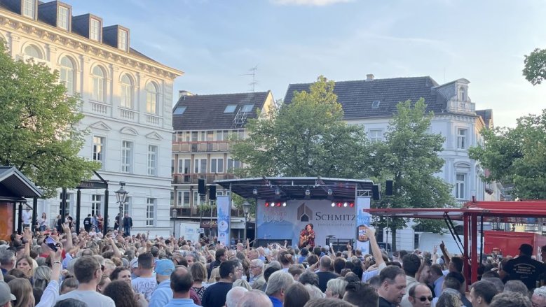 Björn Heuser Björn Heuser