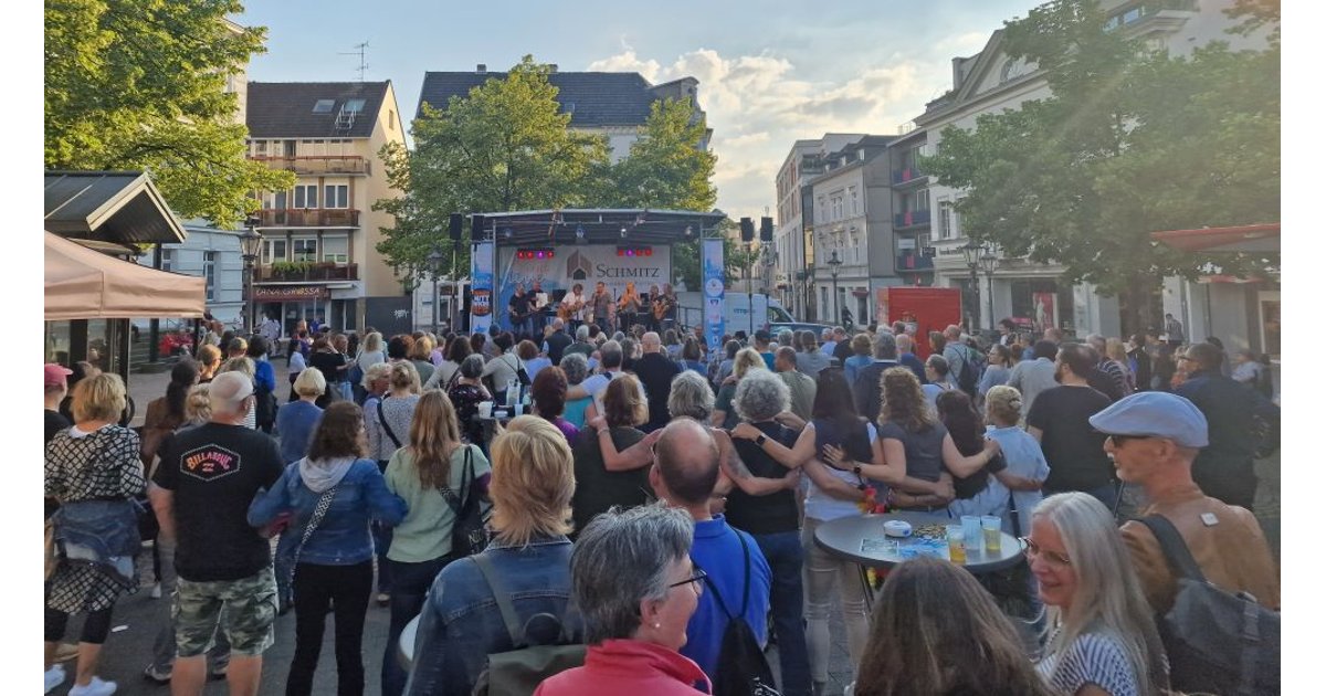 400 feiern B.and M | Kreisstadt Siegburg