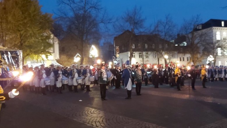 Zapfenstreich Zapfenstreich