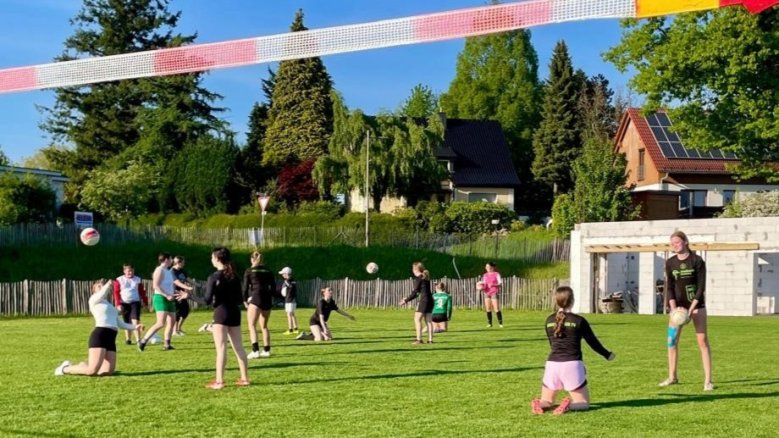 BTV Faustballtraining BTV Faustballtraining