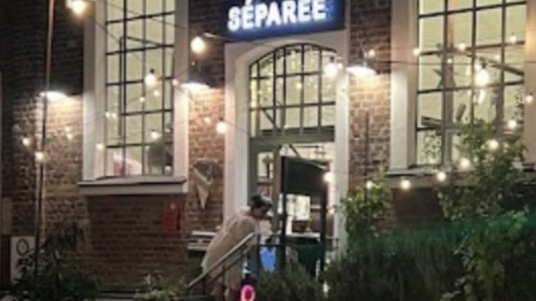Séparée Séparée