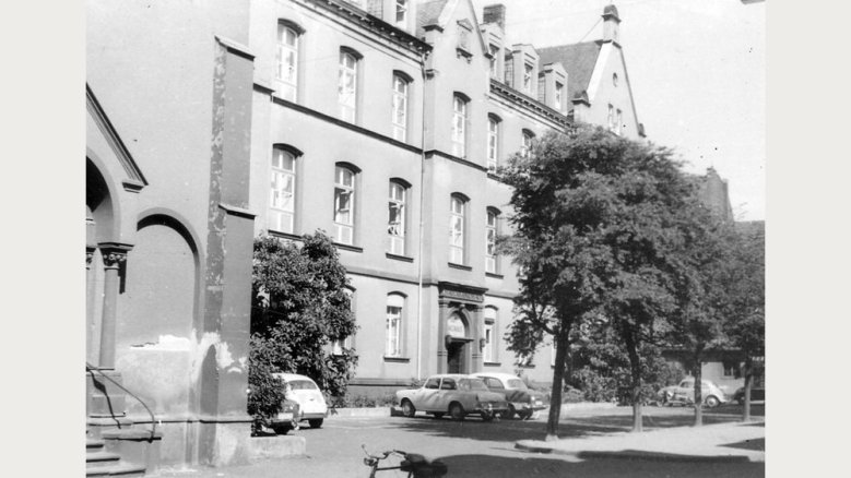 Krankenhaus-Eingang in der Ringstraße