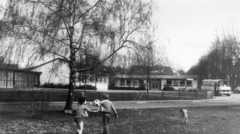 Schule Deichhaus Anfang der 1970er-Jahre