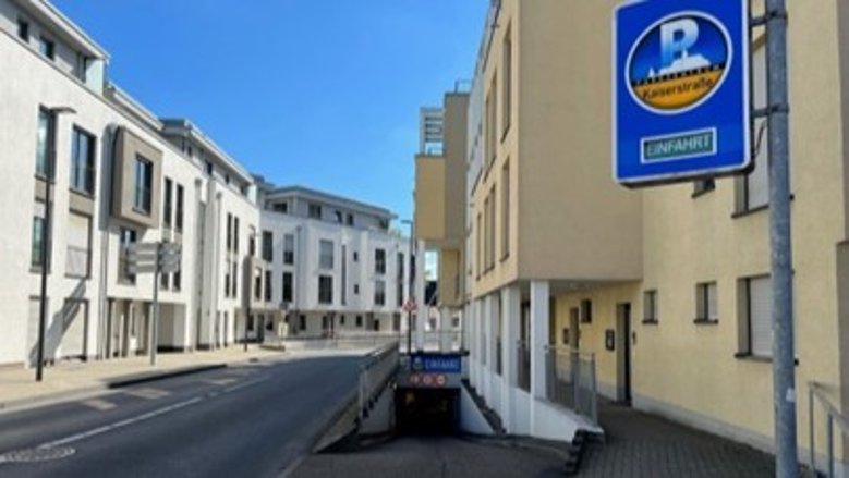 Einfahrt Parkzentrum Kaiserstraße Einfahrt Parkzentrum Kaiserstraße