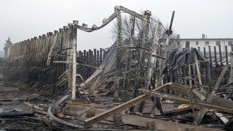 Holz Schyns nach dem Feuerinferno Holz Schyns nach dem Feuerinferno