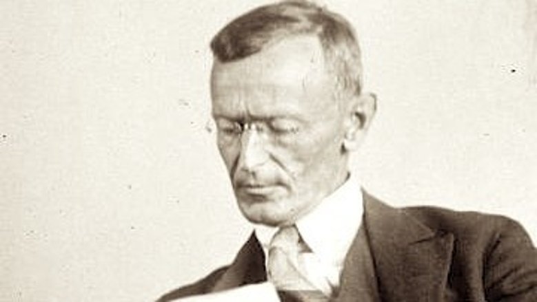 Hermann Hesse 1927 Hermann Hesse 1927