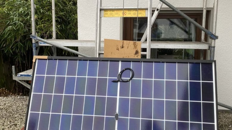 Solaranlage vor dem Einbau Solaranlage vor dem Einbau