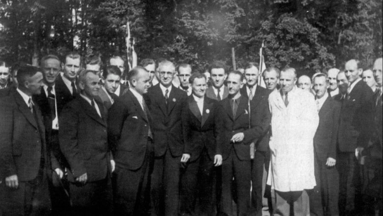 Feierliche Grundsteinlegung zu den ersten Marienfried-Häusern 1949 Feierliche Grundsteinlegung zu den ersten Marienfried-Häusern 1949