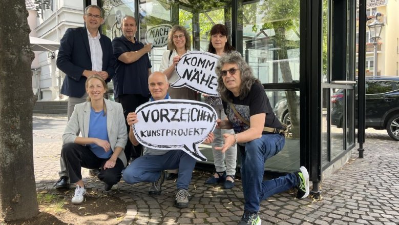 "Vorzeichnen" von Josef Hack und Andreas Pohlmann "Vorzeichnen" von Josef Hack und Andreas Pohlmann