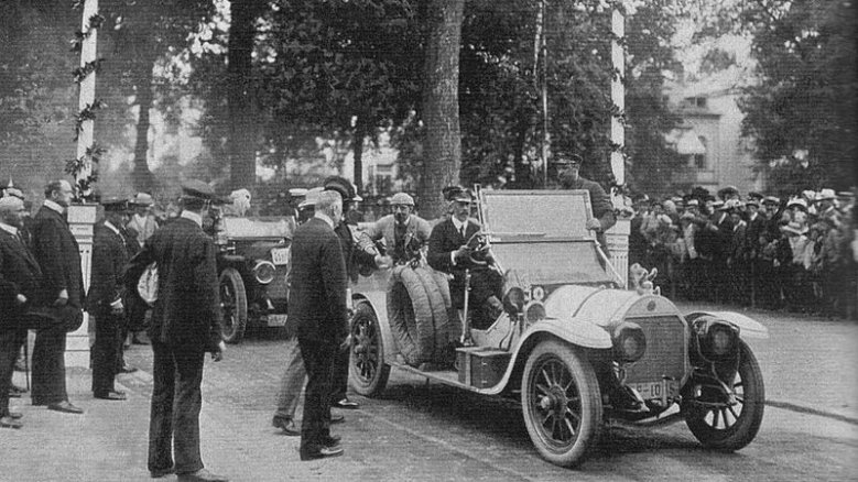 Etappenankunft der Prinz-Heinrich-Fahrt 1910 Etappenankunft der Prinz-Heinrich-Fahrt 1910