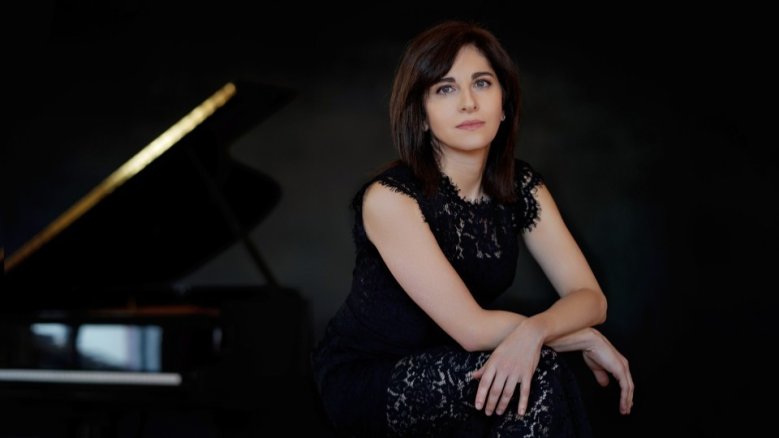 Evgenia Rubinova Evgenia Rubinova