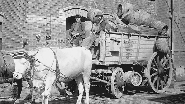 Transportwagen der Brauerei Breuer, Luisenstraße Transportwagen der Brauerei Breuer, Luisenstraße