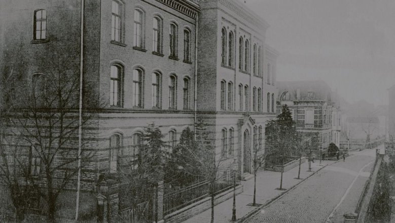 Lehrerseminar in der Humperdinckstraße um 1910 Lehrerseminar in der Humperdinckstraße um 1910