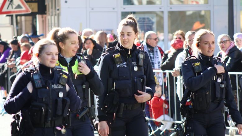 Rosenmontag Polizei