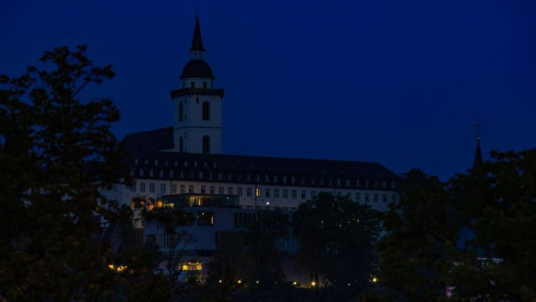 Abtei im Dunkel Abtei im Dunkel