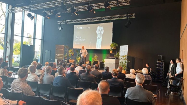 Bürgermeister Stefan Rosemann beim RhAInland Day 2025 Bürgermeister Stefan Rosemann beim RhAInland Day 2025