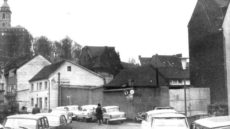Blick Ankergasse Richtung Scheerengasse in den 1960ern. Blick Ankergasse Richtung Scheerengasse in den 1960ern.