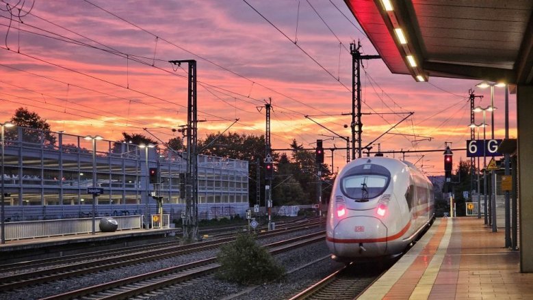 ICE im Morgenrot ICE im Morgenrot