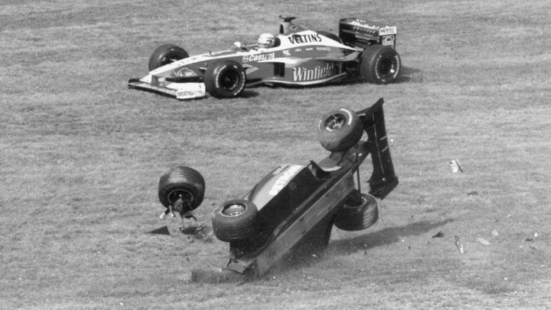 Unfall beim Großen Preis auf dem Nürburgring, 1999 Unfall beim Großen Preis auf dem Nürburgring, 1999