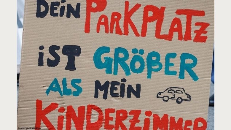 Ein Parkplatz ist oft größer als ein Kinderzimmer Ein Parkplatz ist oft größer als ein Kinderzimmer
