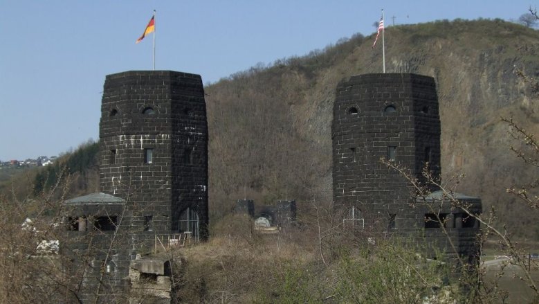 Brückenkopf in Remagen und Erpel Brückenkopf in Remagen und Erpel