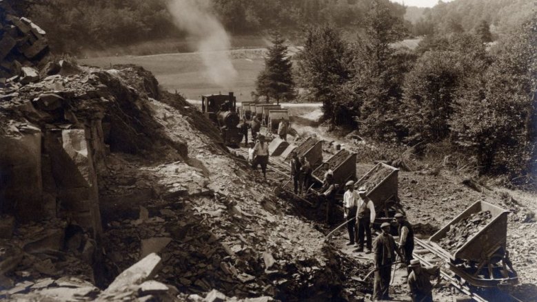 Bau der Wahnbachtalstraße im Sommer 1925 Bau der Wahnbachtalstraße im Sommer 1925