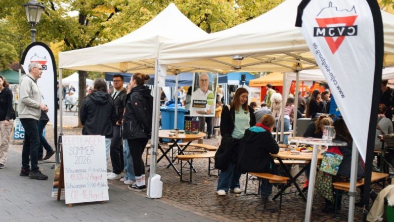 Internationales Kinder-, Jugend-, Sport- und Kulturfest Jugend Internationales Kinder-, Jugend-, Sport- und Kulturfest Jugend