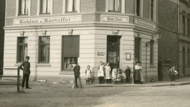 Kohlen, Kartoffeln, Kolonialwaren Kohlen, Kartoffeln, Kolonialwaren