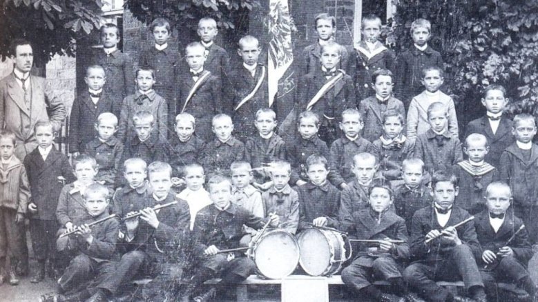 Schulklasse Braschoß 1912