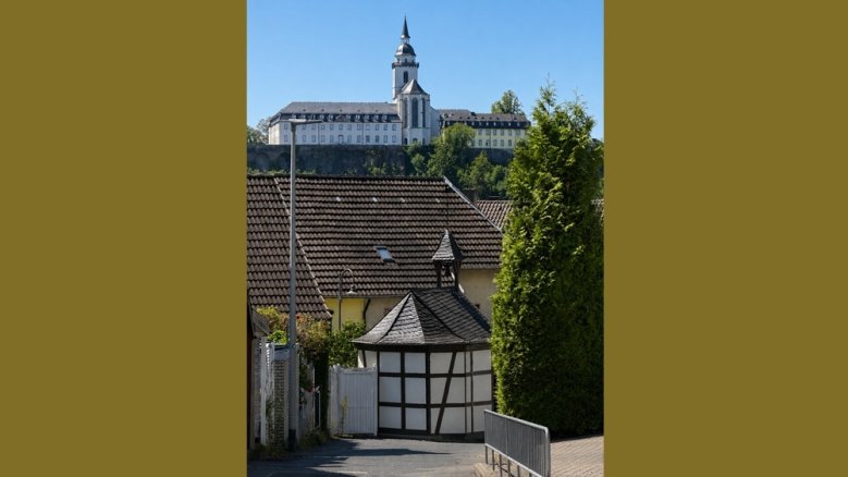 Abteikirche über Hubertuskapelle