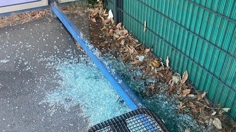 Vandalismus Bushaltestelle Schreck