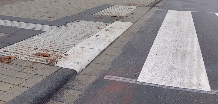 Zebrastreifen Wolsdorfer Straße