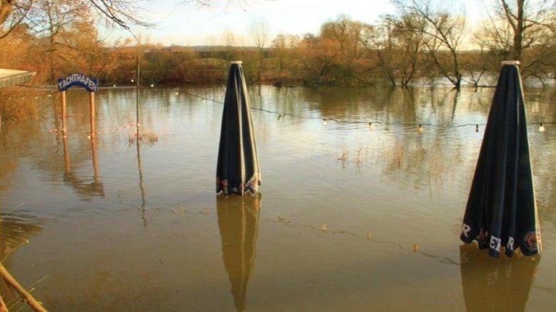 Hochwasser 2011 Alpenhäuschen Hochwasser 2011 Alpenhäuschen