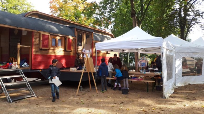 Osterferien Zirkuswagen
