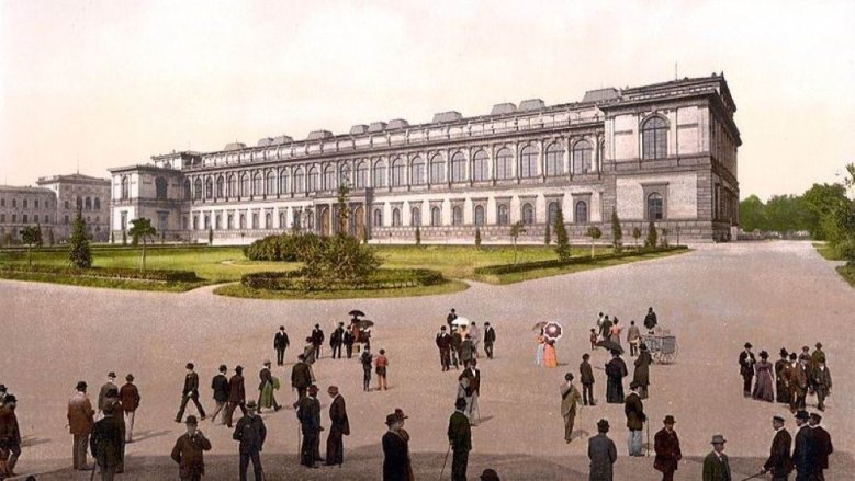 2026-10-16 - Pinakothek um 1900.jpg 2026-10-16 - Pinakothek um 1900.jpg