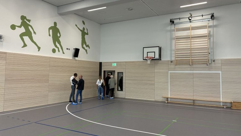 Sporthalle 4