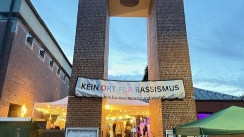 Kirche Braschoss kein Rassismus Kirche Braschoss kein Rassismus