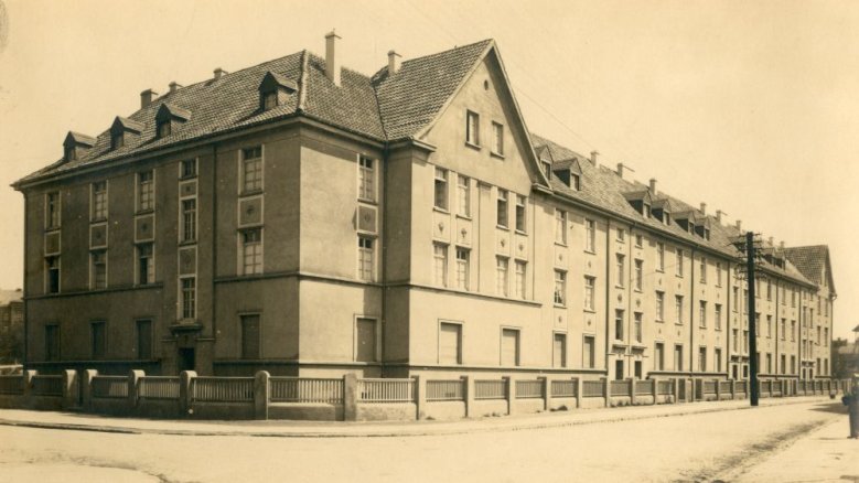 Besatzungsbauten Wilhelmstraße.jpg Besatzungsbauten Wilhelmstraße.jpg